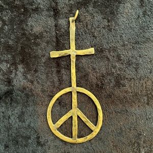 Brass handmade peace sign necklace.